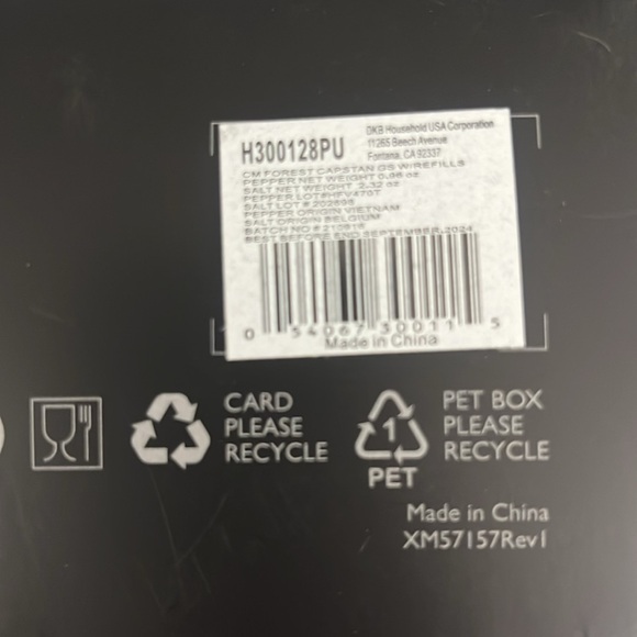 NWT-The Cole & Mason 6.5 inch Forest Capstan Wood Salt and Pepper Mill Gift Set - Picture 5 of 6